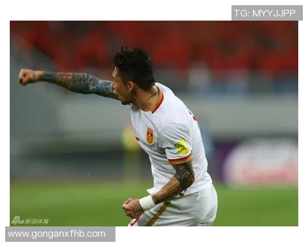 足球比分新浪实时更新足球赛事数据助你掌握比赛动态与精彩瞬间